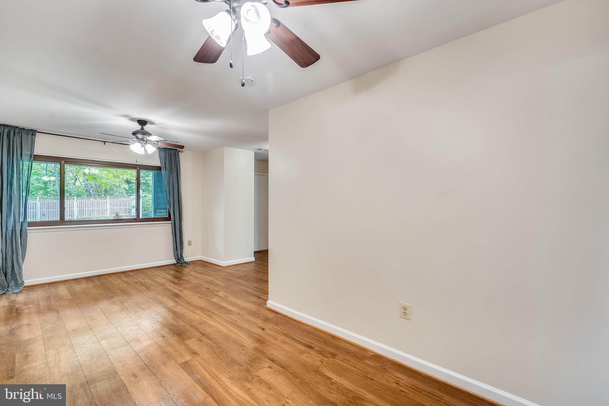 1119 Cedar Ridge Court Annapolis, MD 21403 - Photo 11 of 41 Living Room-Dining Room Combo