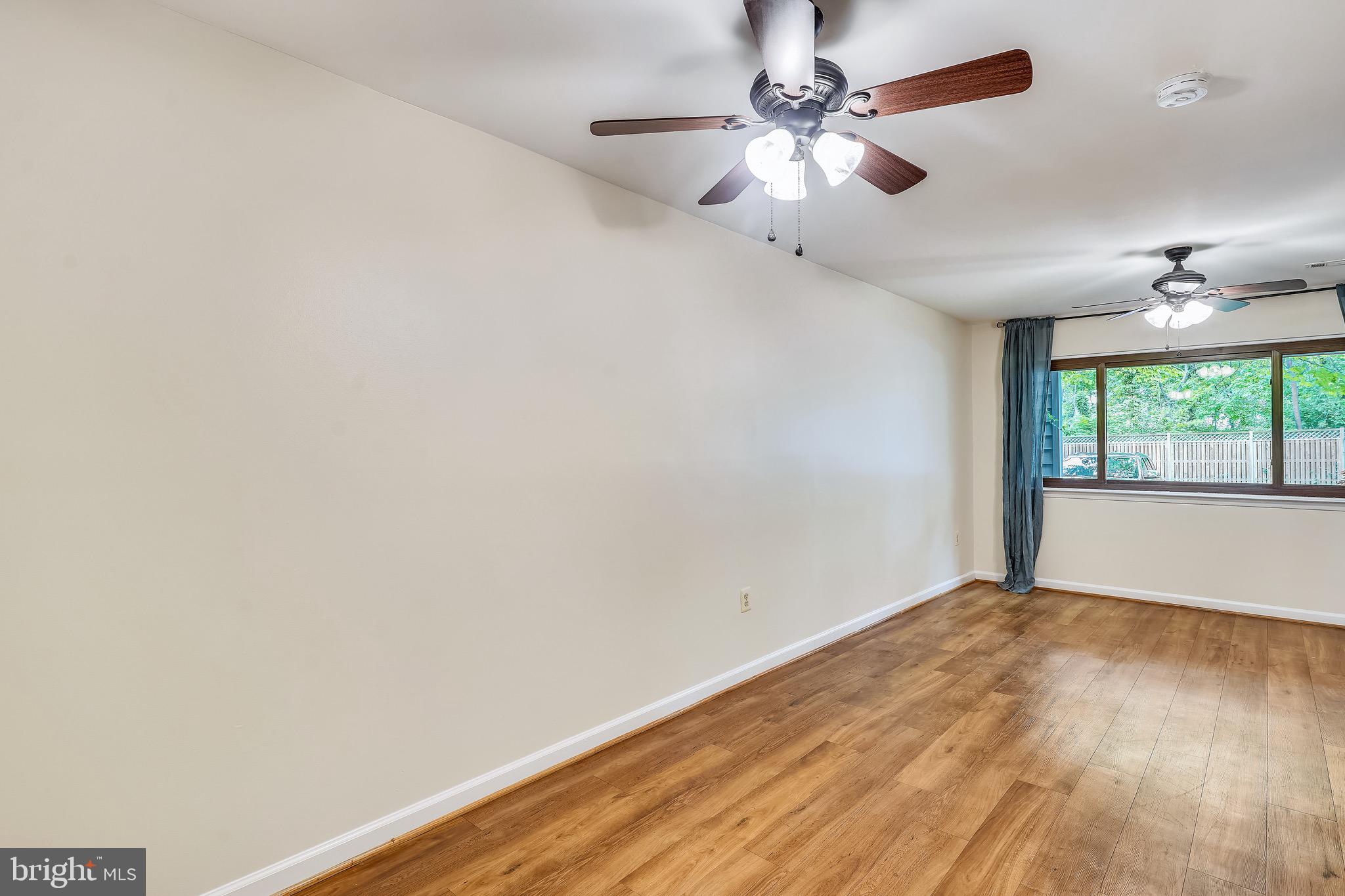 1119 Cedar Ridge Court Annapolis, MD 21403 - Photo 14 of 41 Living Room-Dining Room Combo
