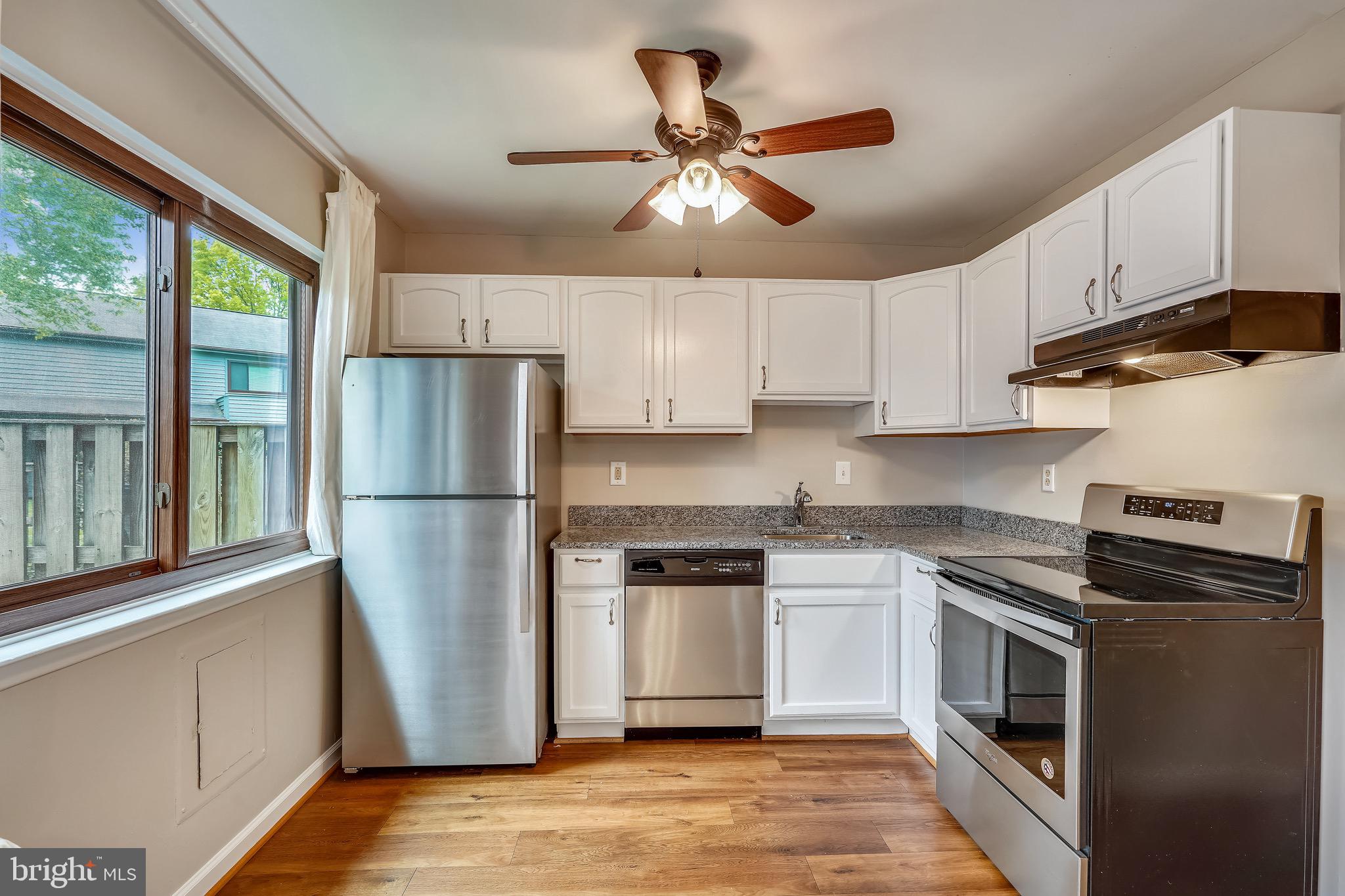 1119 Cedar Ridge Court Annapolis, MD 21403 - Photo 18 of 41 Kitchen