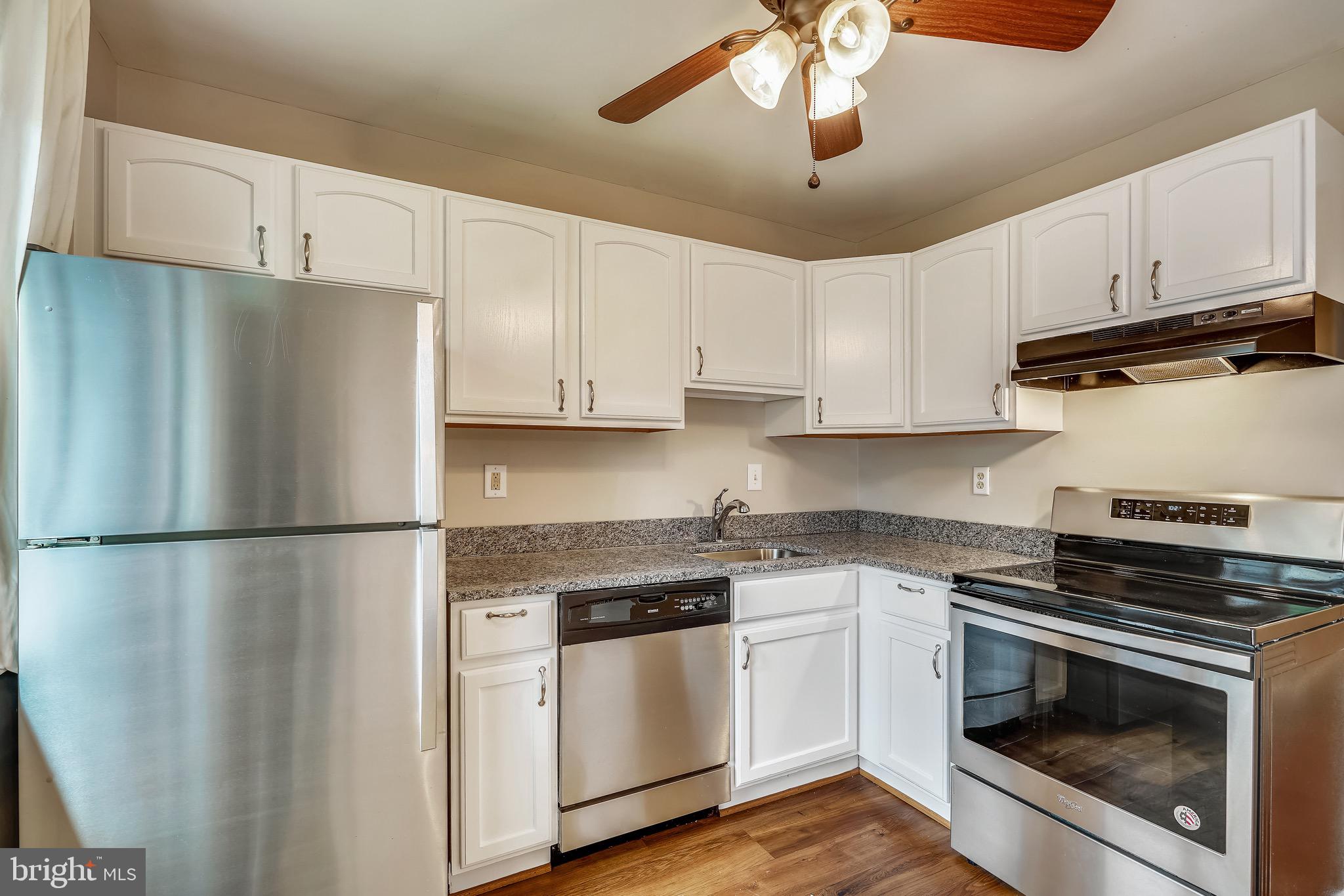 1119 Cedar Ridge Court Annapolis, MD 21403 - Photo 19 of 41 Kitchen