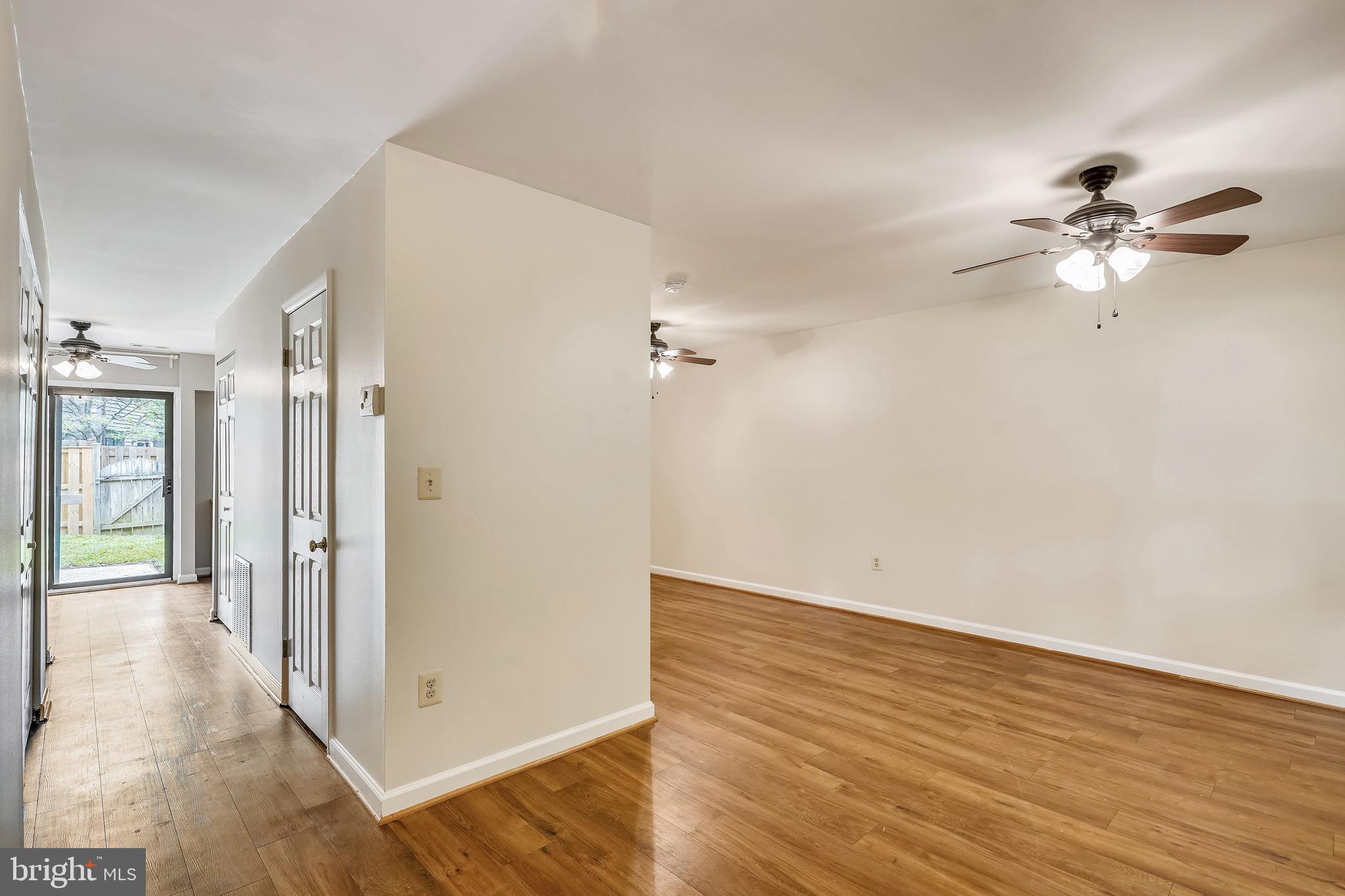 1119 Cedar Ridge Court Annapolis, MD 21403 - Photo 10 of 41 Living Room