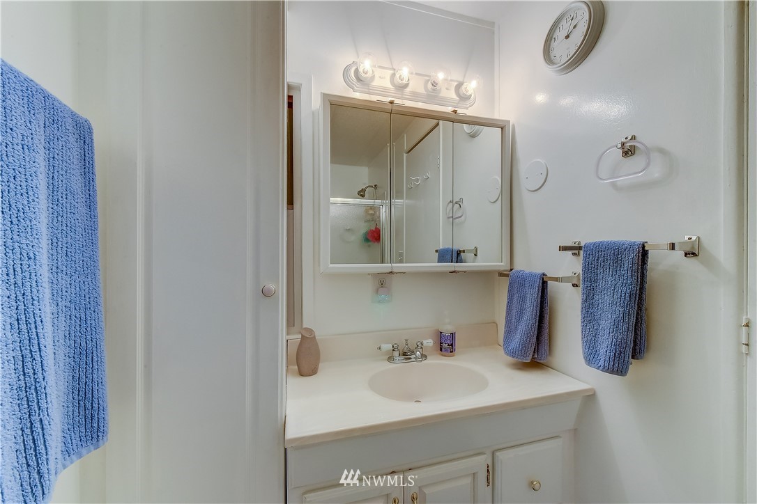 3210 207th Place Southeast Bothell, WA 98012 - Photo 12 of 20