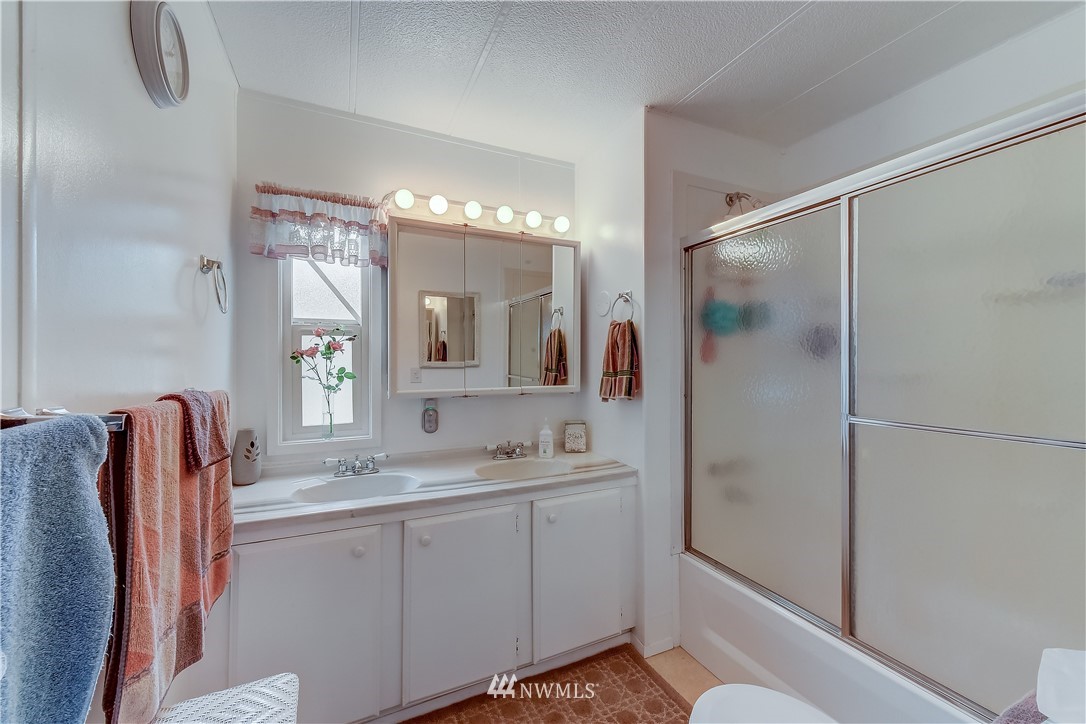 3210 207th Place Southeast Bothell, WA 98012 - Photo 15 of 20