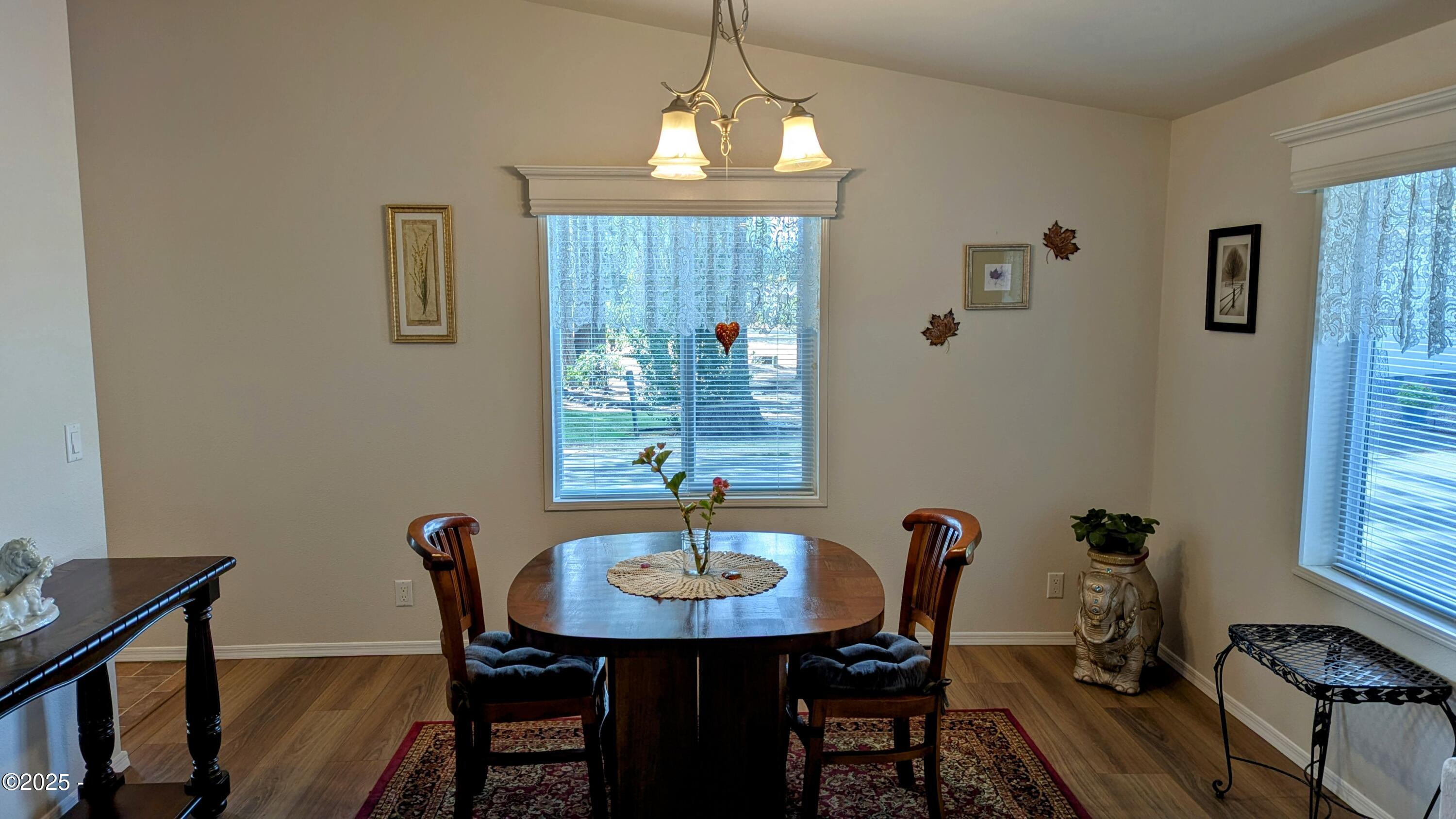 33125 White Oak Road Corvallis, OR 97333 - Photo 8 of 37 Dining room