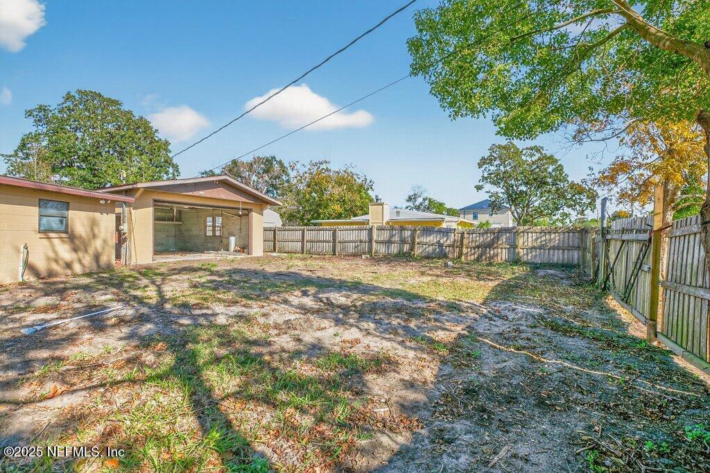 885 Bonita Road Atlantic Beach, FL 32233 - Photo 25 of 30 Back Yard