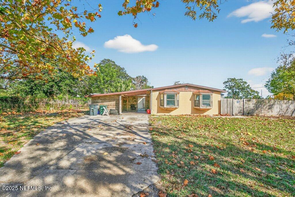 885 Bonita Road Atlantic Beach, FL 32233 - Photo 4 of 30 Exterior of the Property