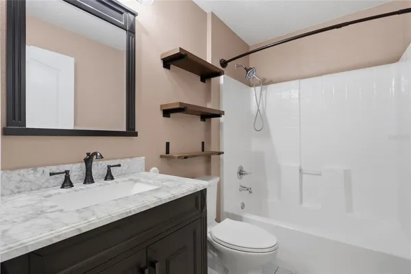 $2,200 | 1508 Marsh Wood Drive, Seffner, FL 33584