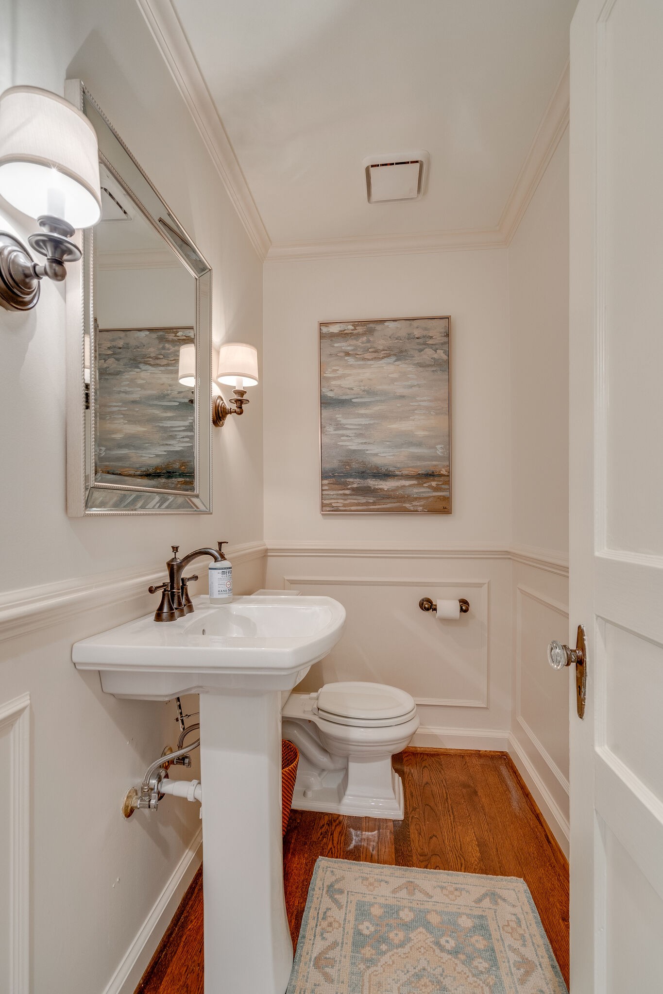 4321 Sneed Road Nashville, TN 37215 - Photo 17 of 37 a bathroom with a sink toilet and mirror