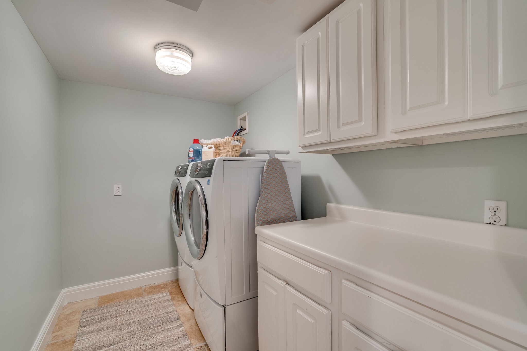 4321 Sneed Road Nashville, TN 37215 - Photo 30 of 37 a utility room with dryer and washer
