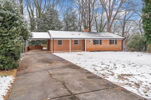 $270,000 | 115 Lakemont Court, Martinsville, VA 24112