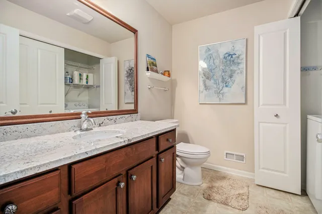 $409,900 | 2219 Gray Oak Cove, Portage, MI 49024