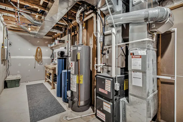 $409,900 | 2219 Gray Oak Cove, Portage, MI 49024