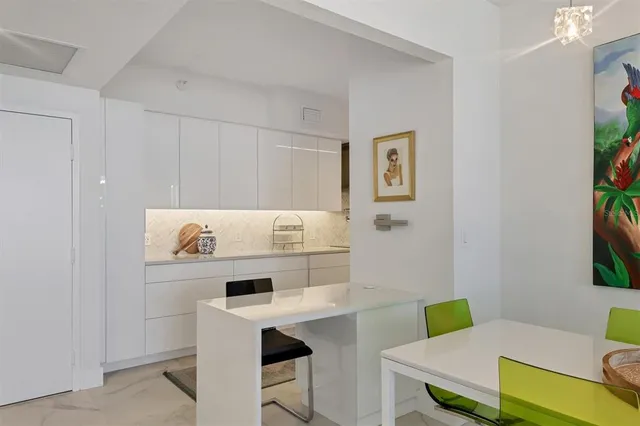 $1,865,000 | 1800 Benjamin Franklin Drive, Unit A205, Sarasota, FL 34236