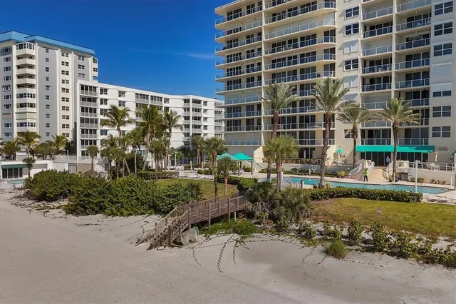 $1,865,000 | 1800 Benjamin Franklin Drive, Unit A205, Sarasota, FL 34236