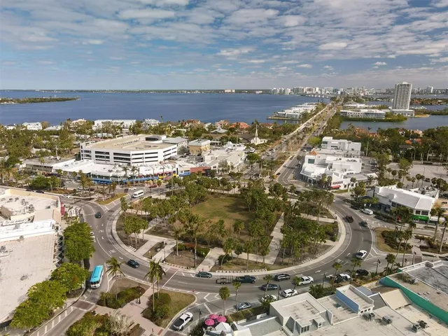 $1,865,000 | 1800 Benjamin Franklin Drive, Unit A205, Sarasota, FL 34236