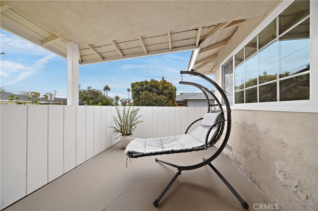 466 South Wellington Road Orange, CA 92869 - Photo 12 of 33 Gated Patio outfront