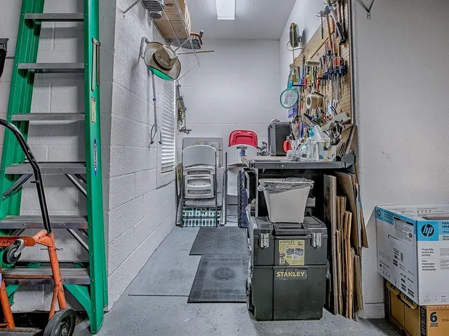 $408,000 | 13324 Southeast 91st Court Road, Summerfield, FL 34491