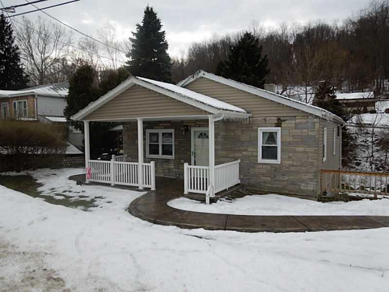 182 Penn Manor Road Irwin, PA 15642 - Photo 1 of 25 Exterior Front.
