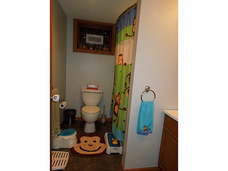 182 Penn Manor Road Irwin, PA 15642 - Photo 18 of 25 Full Bath.