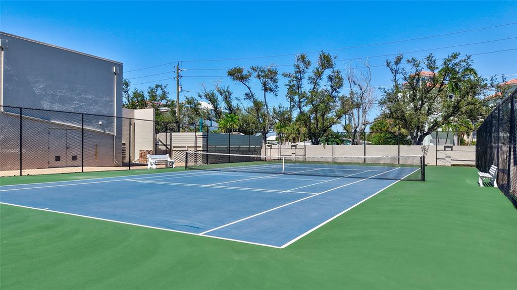 420 Beach Road, Unit 203 Sarasota, FL 34242 - Photo 65 of 91