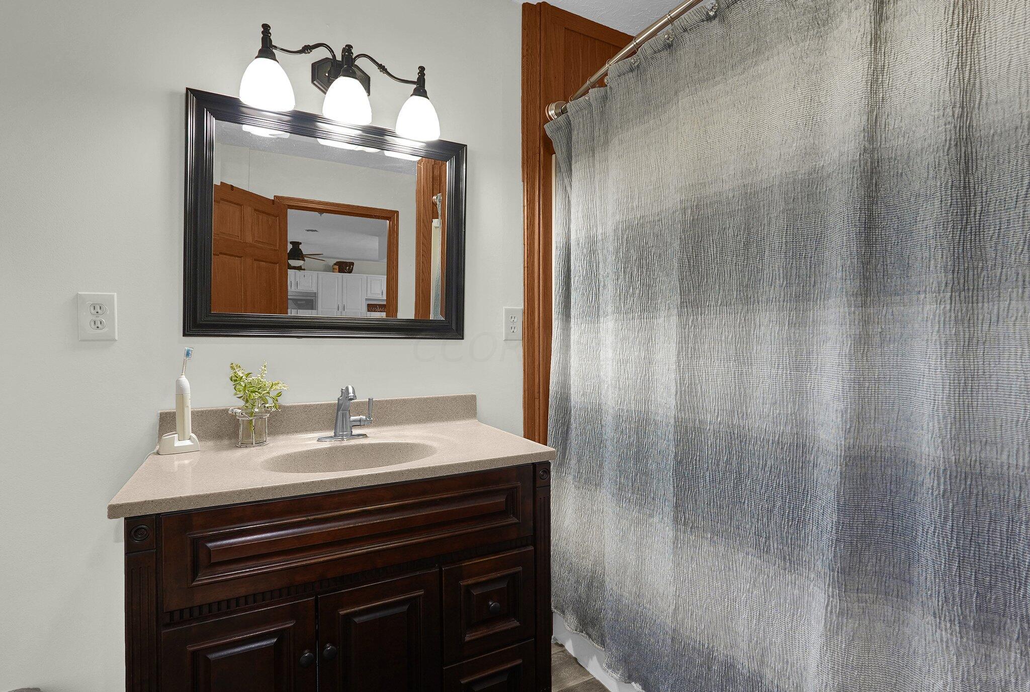 5137 Castle Road Johnstown, OH 43031 - Photo 11 of 66 35-web-or-mls-5137-castle-rd
