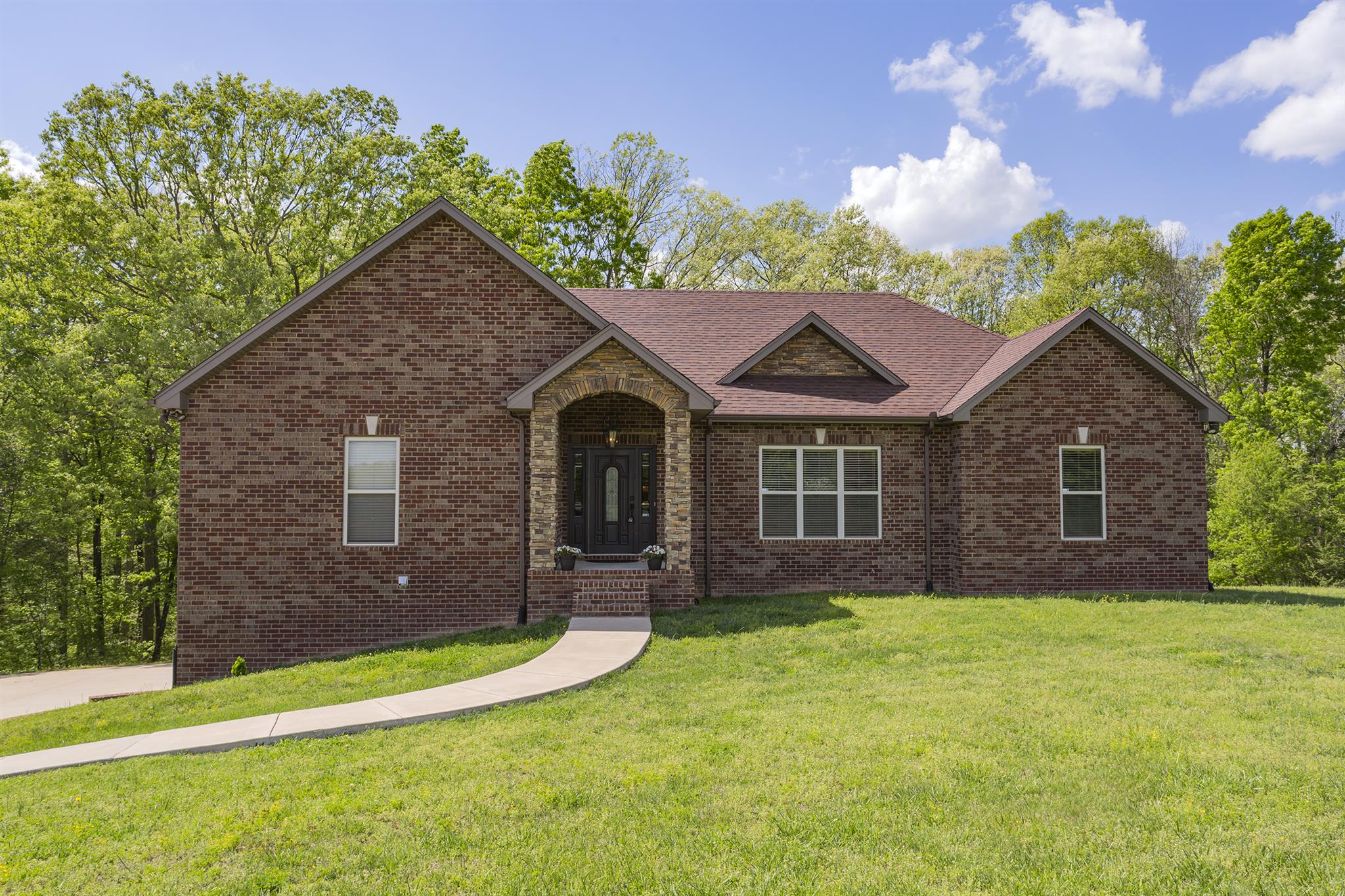 2734 New Cut Road Greenbrier, TN 37073 - Photo 4 of 30 Gallery Image 4