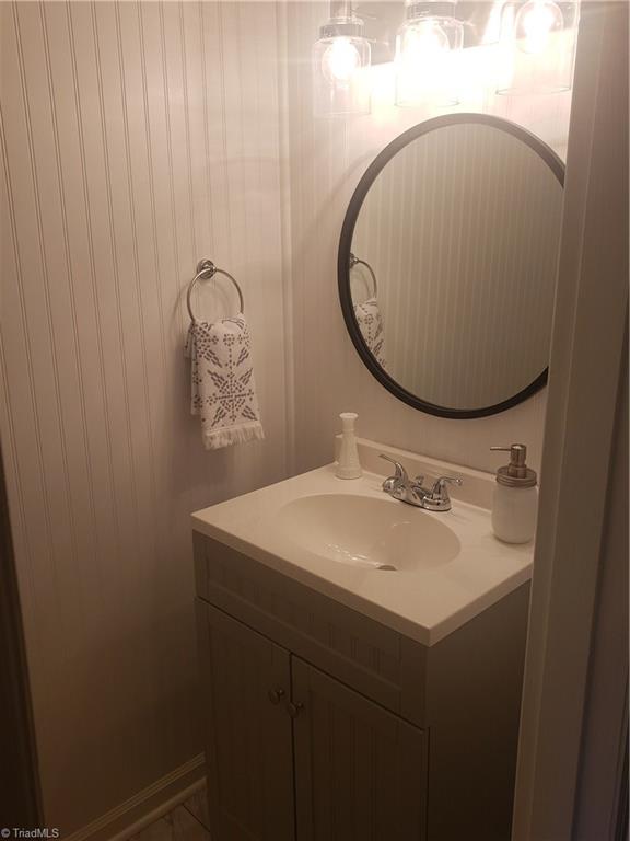 448 Muirs Chapel Road Greensboro, NC 27410 - Photo 8 of 25 Gallery Image 8