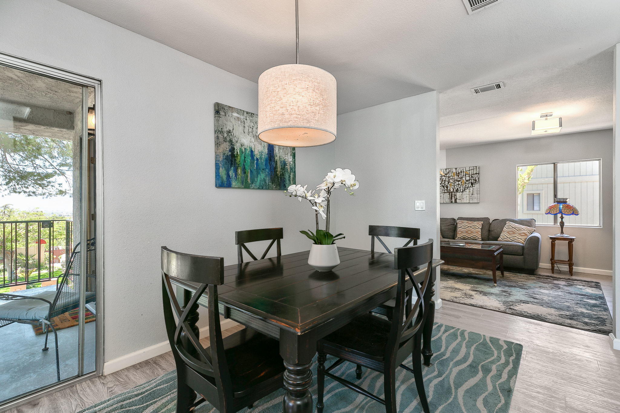 296 Foothill Drive Fillmore, CA 93015 - Photo 17 of 53 Dining