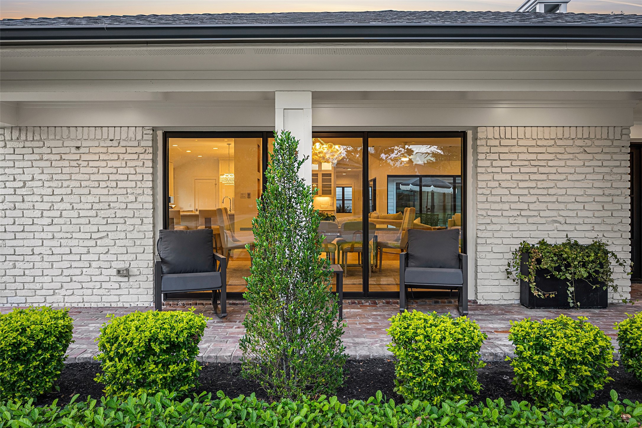 5658 Del Monte Drive Houston, TX 77056 - Photo 26 of 35