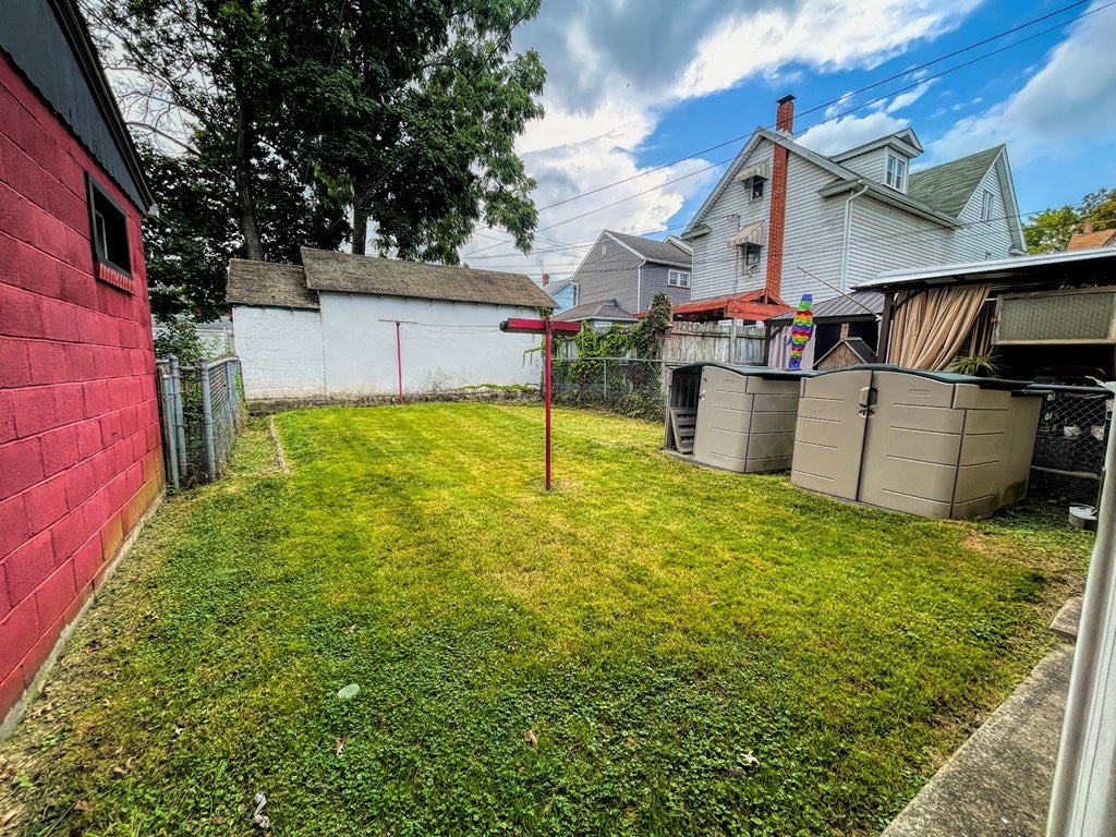 1024 Moore Street Huntingdon, PA 16652 - Photo 6 of 67 Gallery Image 6