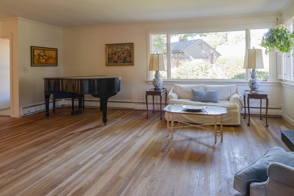 100 Shelton Road Swampscott, MA 01907 - Photo 5 of 27 Gallery Image 5