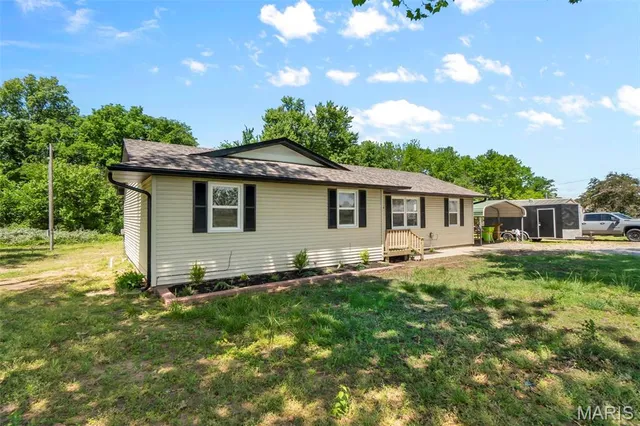 $229,900 | 2047 State Hwy H, Sikeston, MO 63801