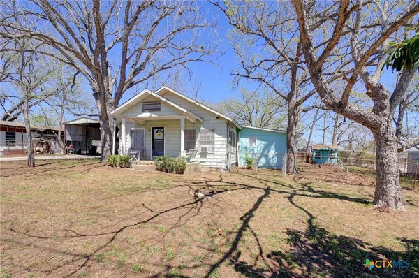 $175,000 | 1631 East Fannin Street, Luling, TX 78648
