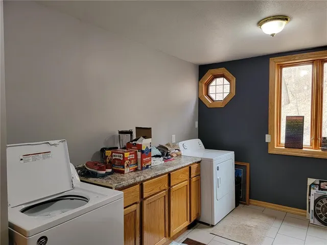 $394,900 | 1260 North Main Street, Altura, MN 55910