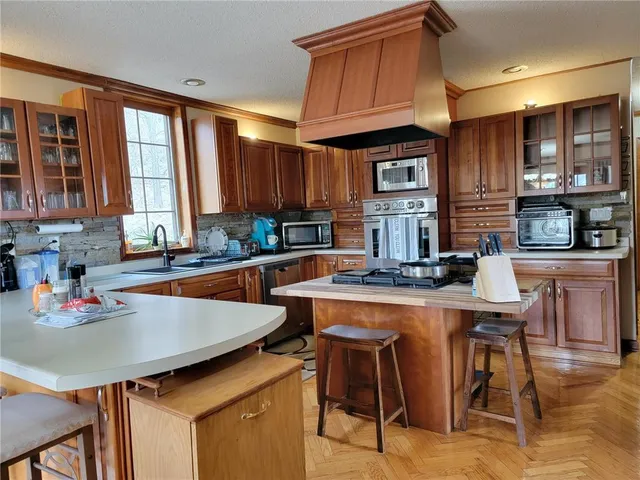 $394,900 | 1260 North Main Street, Altura, MN 55910