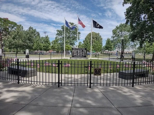 $2,450 | 811 East Broadway, Unit 2, Boston, MA 02127