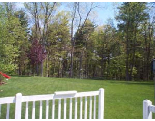 9 Caleb Road Shirley, MA 01464 - Photo 2 of 10