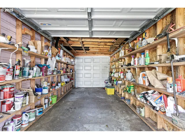 a view of an outdoor space