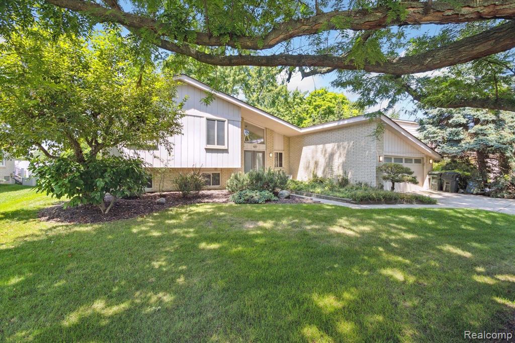 427 Rolling Green Circle South Rochester Hills, MI 48309 - Photo 53 of 54