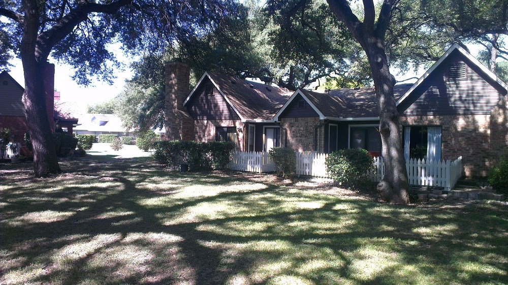 1601 Faro Drive, Unit 1704 Austin, TX 78741 - Photo 7 of 26 a view of a house with a yard