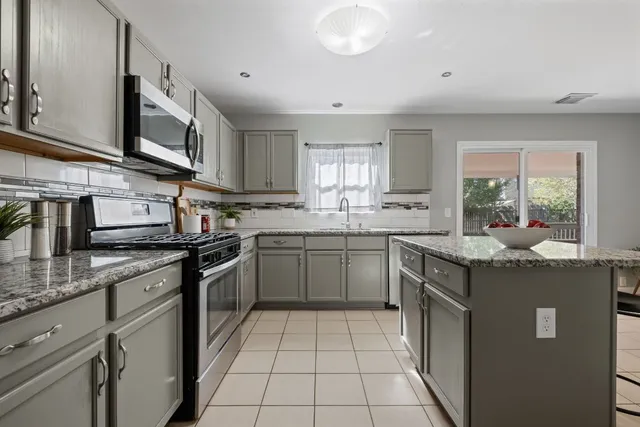 $390,000 | 917 Melted Candle Cove, Pflugerville, TX 78660