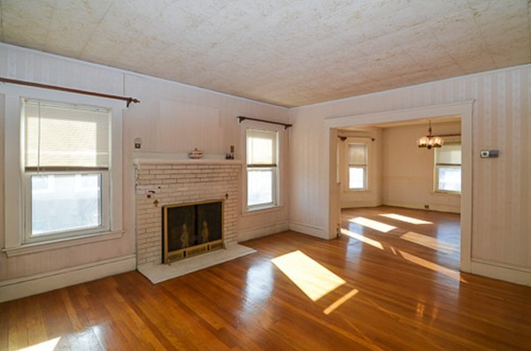 40 Upland Road Watertown, MA 02472 - Photo 5 of 25 Gallery Image 5