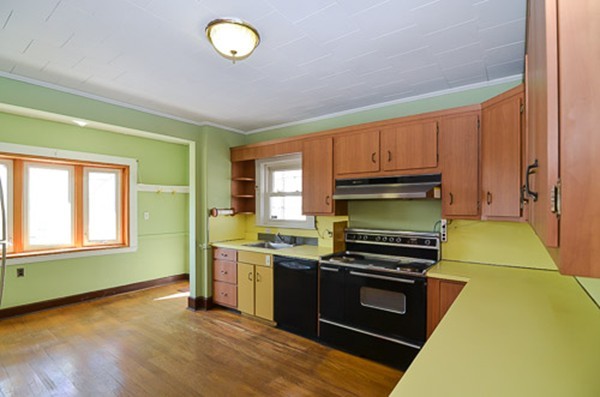 40 Upland Road Watertown, MA 02472 - Photo 10 of 25 Gallery Image 10