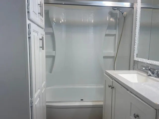 $124,900 | 813 East Washington Street, Monticello, IL 61856