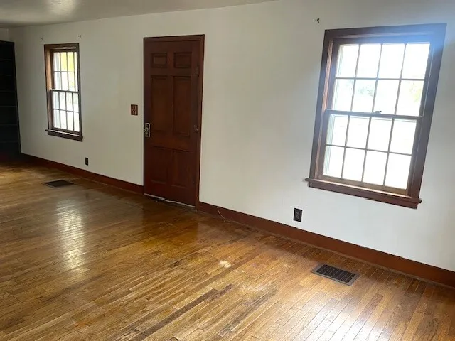 $124,900 | 813 East Washington Street, Monticello, IL 61856