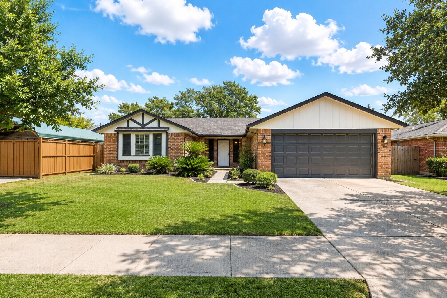 9438 Fuqua Street Houston, TX 77075 - Photo 1 of 28