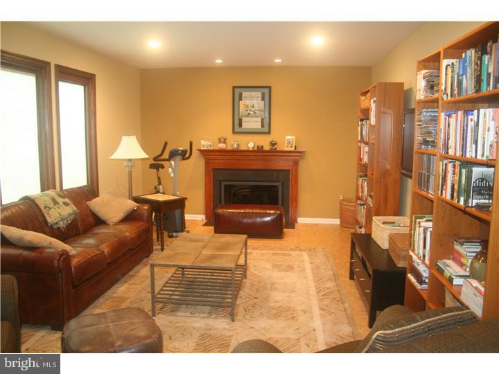 32 Ludlow Road Yardley, PA 19067 - Photo 11 of 25 Family Room