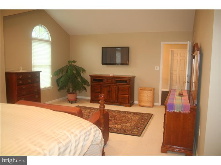 32 Ludlow Road Yardley, PA 19067 - Photo 14 of 25 Bedroom - Main