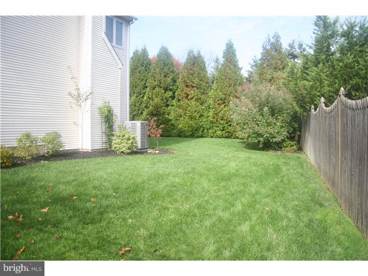32 Ludlow Road Yardley, PA 19067 - Photo 25 of 25 Side Yard