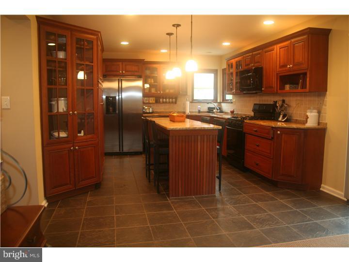 32 Ludlow Road Yardley, PA 19067 - Photo 5 of 25 Kitchen